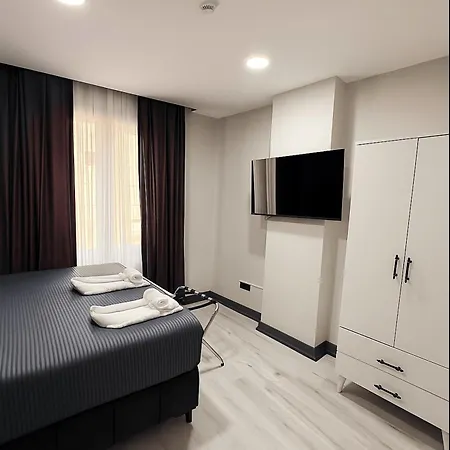 Hotel D'east Signature 3*